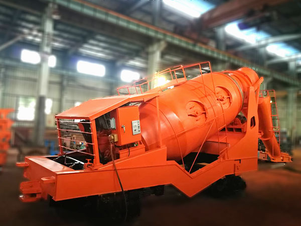 江西旭鋒機(jī)械制造有限公司_水泥罐車系列